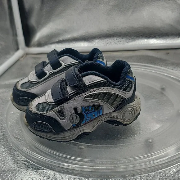 H Thomas And Friends Shoes White And Black - Picture 2 of 11